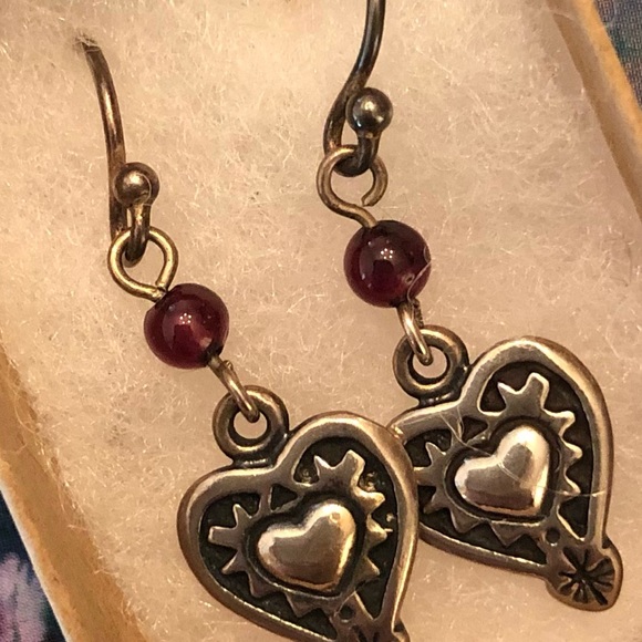 Silpada Sterling Silver Garnet Engraved Heart Earrings W0953 - Picture 5 of 13